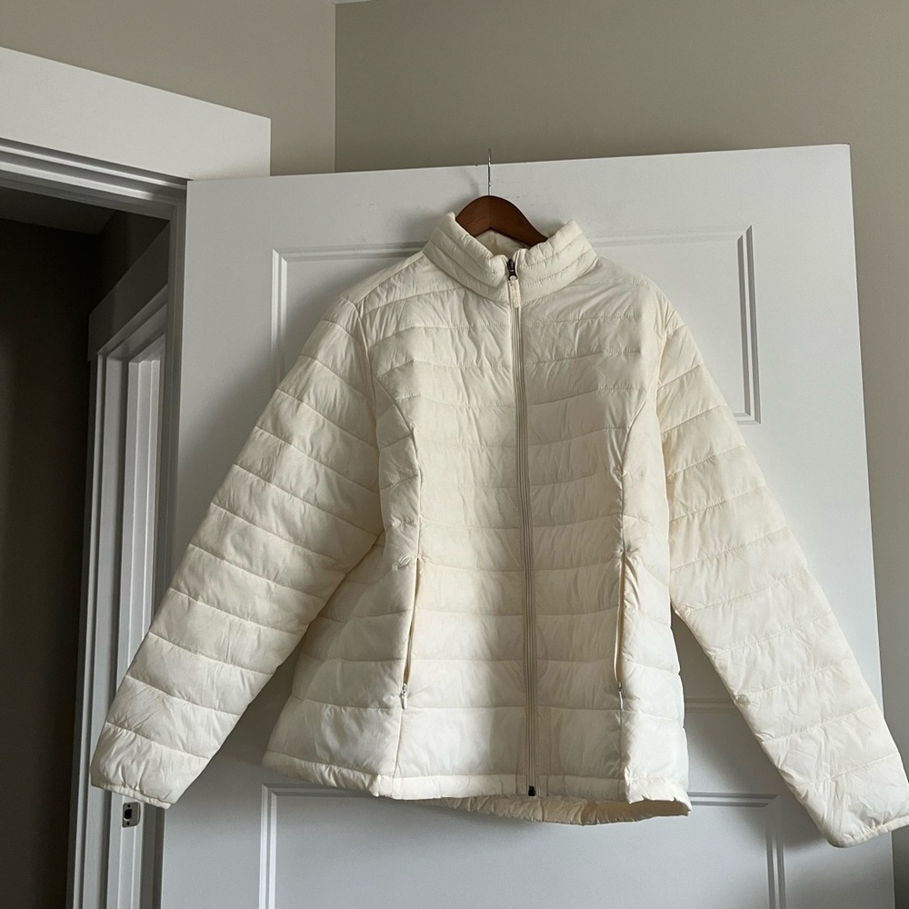 Amazon essentials Lightweight Jacket - Picture 3 of 12